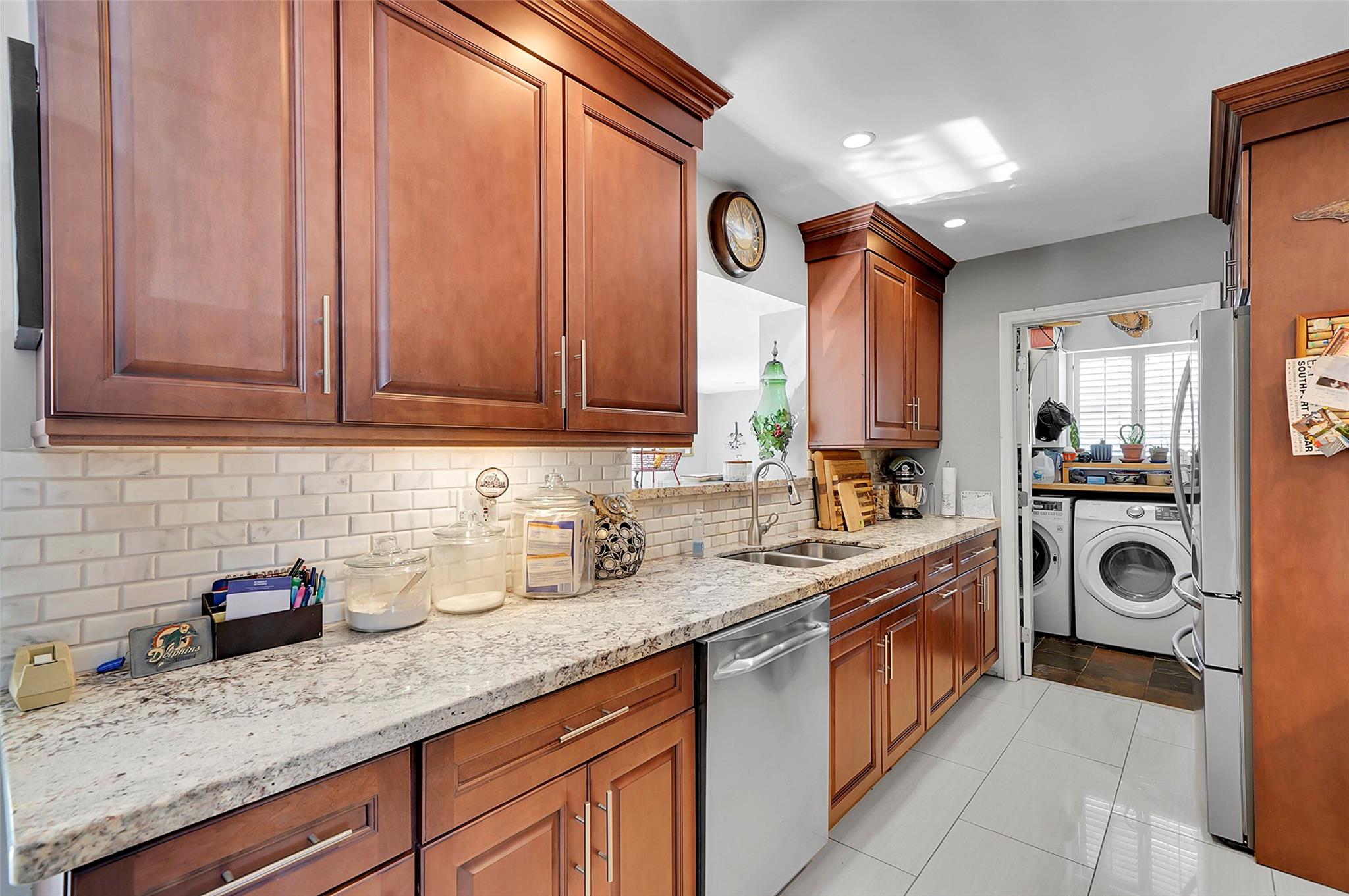 Fairlawn 41-44 B - Residential