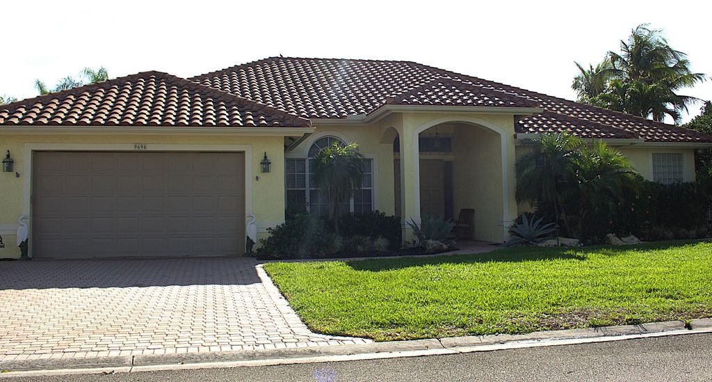 Photo of 9696 Plumeria Way, Boynton Beach, FL 33436 (MLS # B26004400)