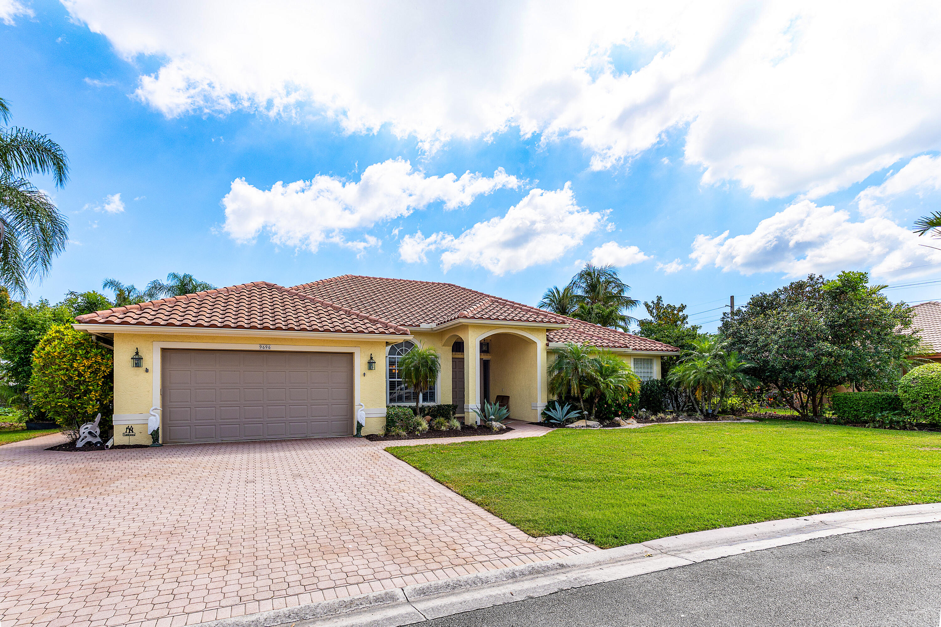 CYPRESS CREEK COUNTRY CLUB SW QUAD - Residential