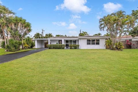 Photo of 2921 NE 53rd Street, Lighthouse Point, FL 33064 (MLS # F10550039)