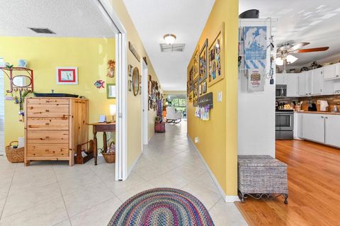 5113 Poppy Place 201 Delray Beach FL 33484