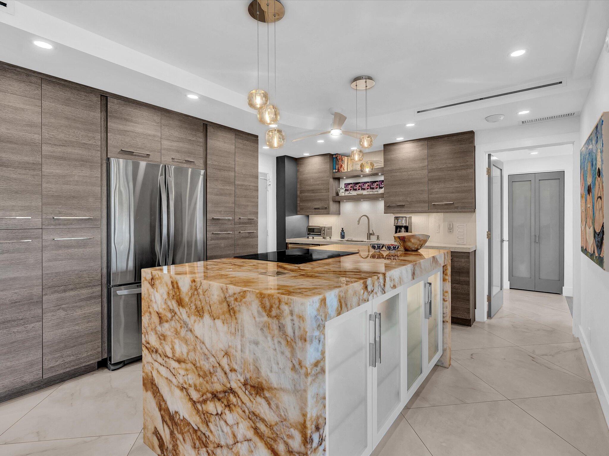 Coral Ridge Towers East - Residential