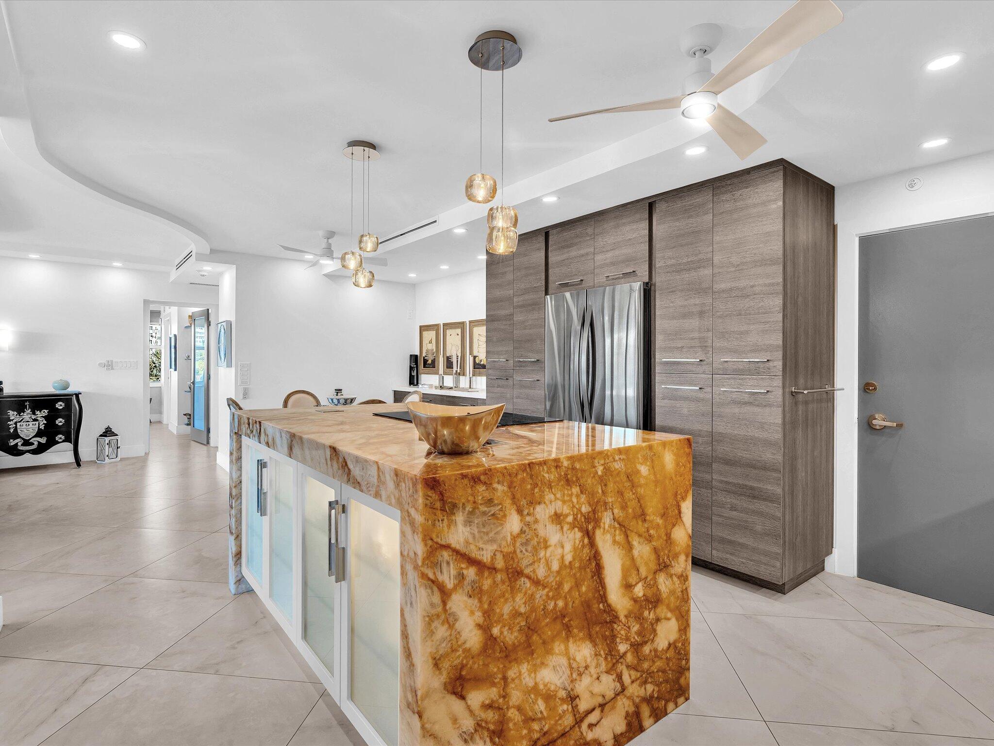 Coral Ridge Towers East - Residential