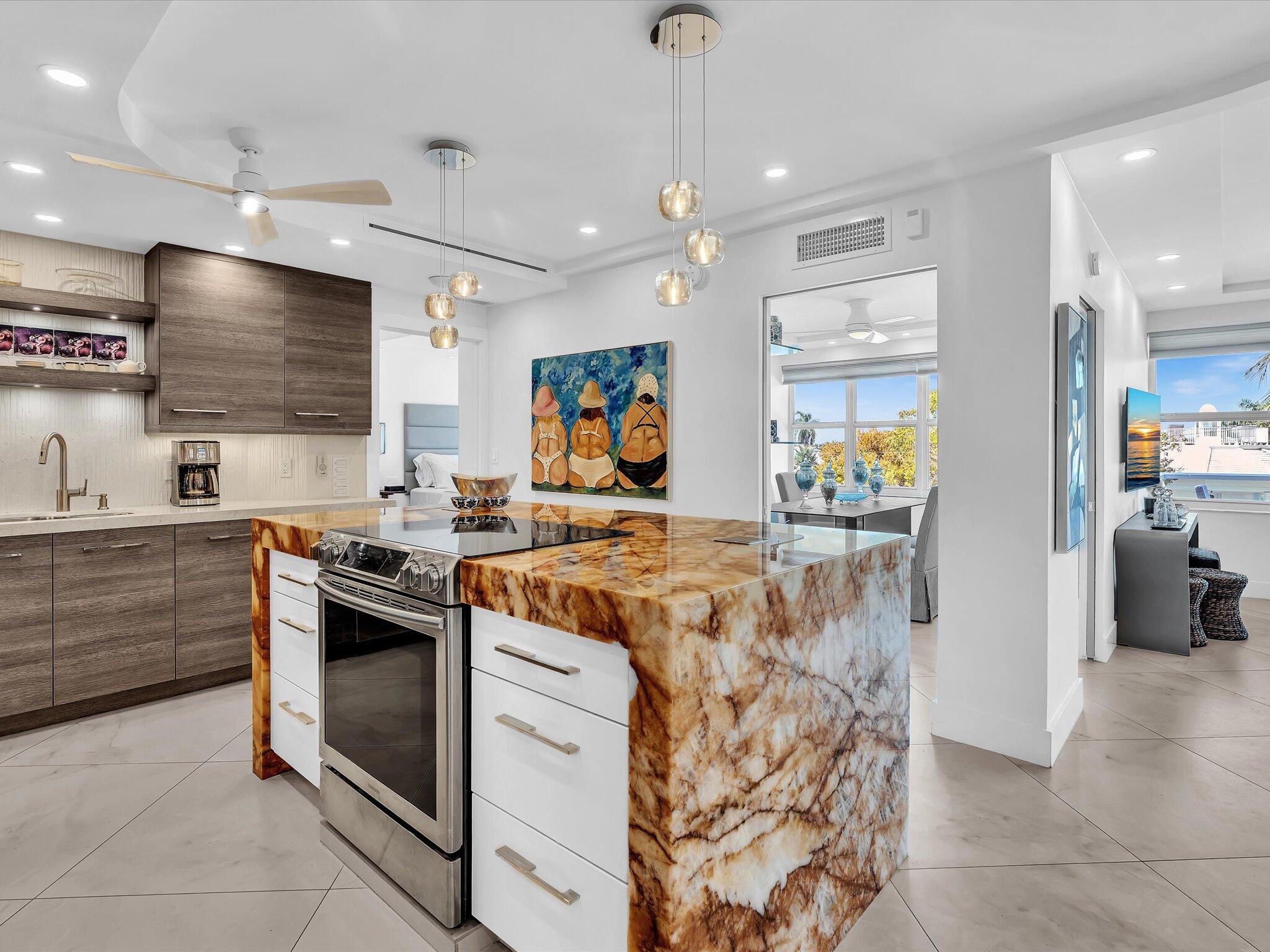 Coral Ridge Towers East - Residential