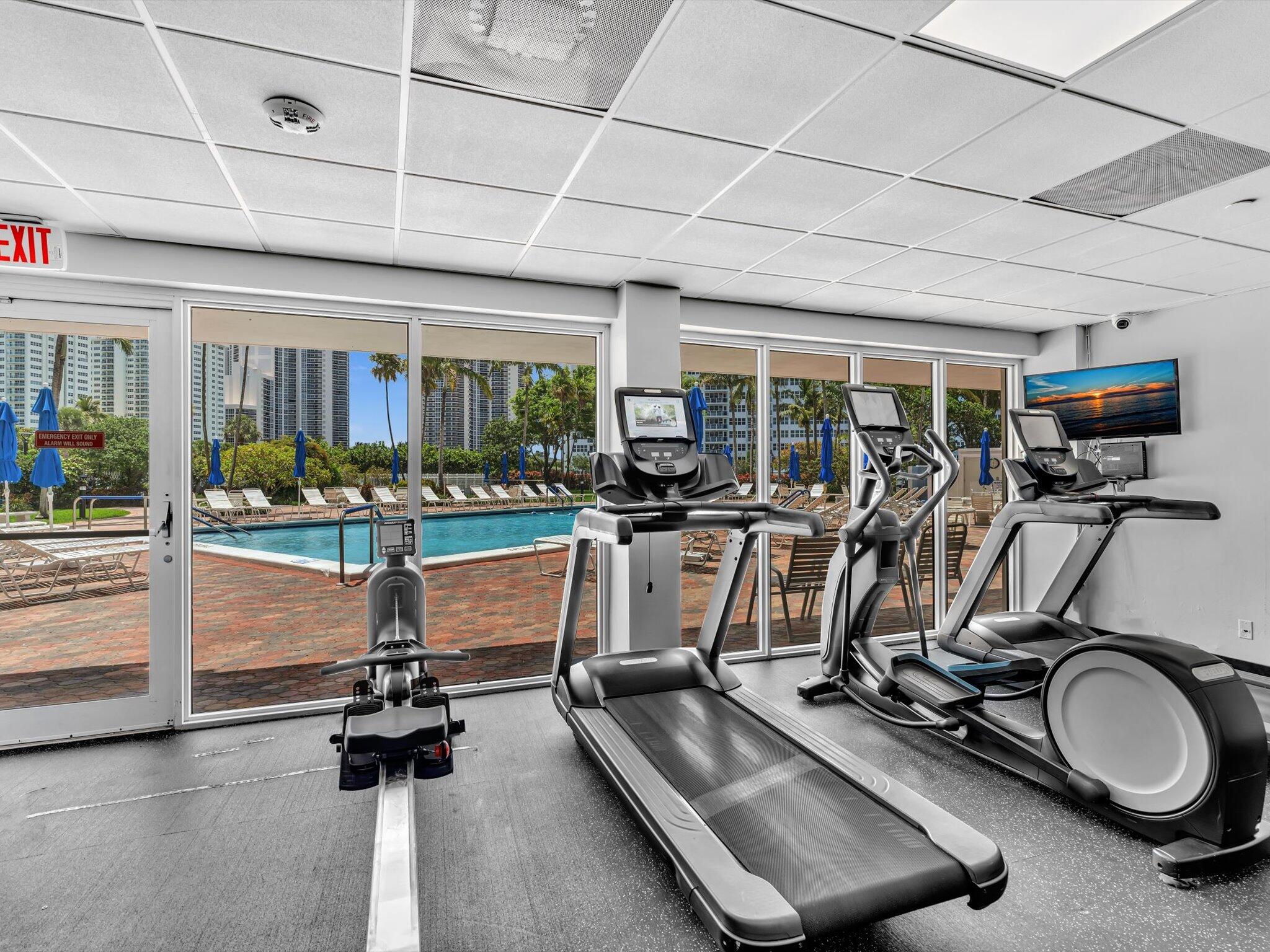 Coral Ridge Towers East - Residential