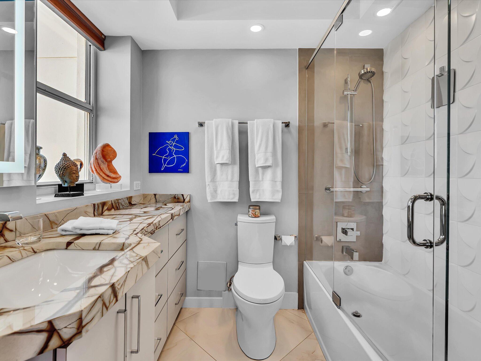 Coral Ridge Towers East - Residential