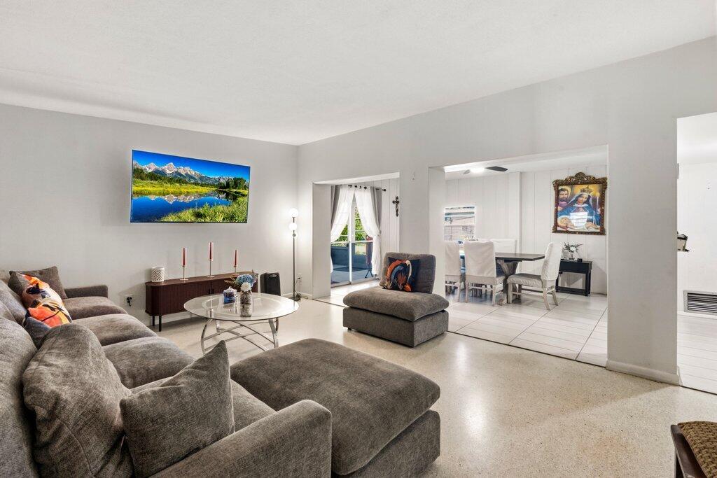 RIVER PARK UNIT 3 TRACT E - Residential