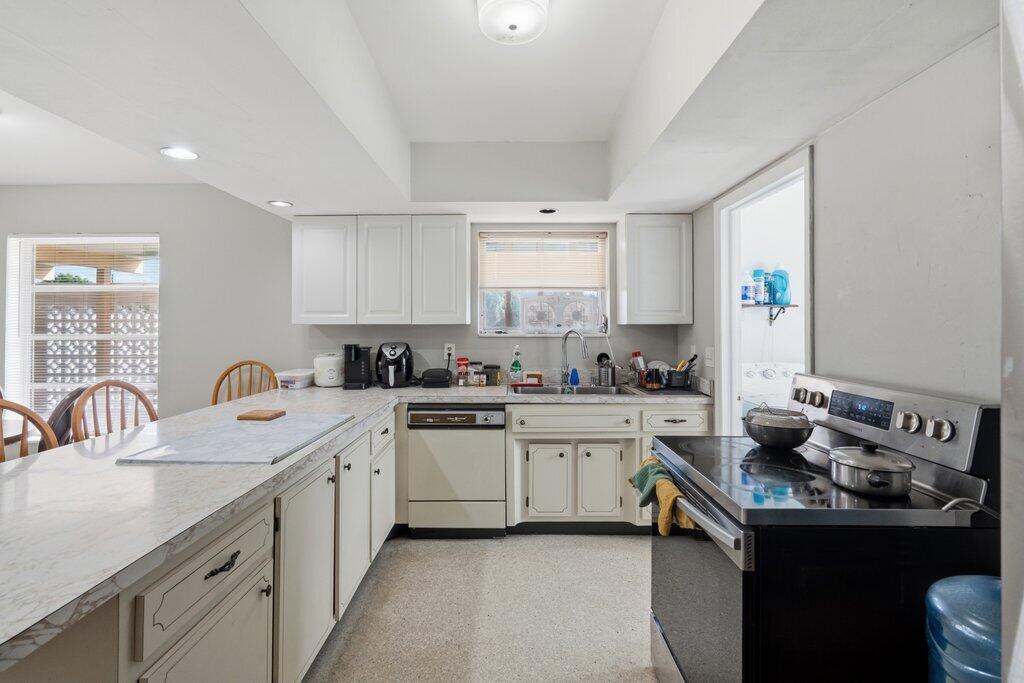 RIVER PARK UNIT 3 TRACT E - Residential
