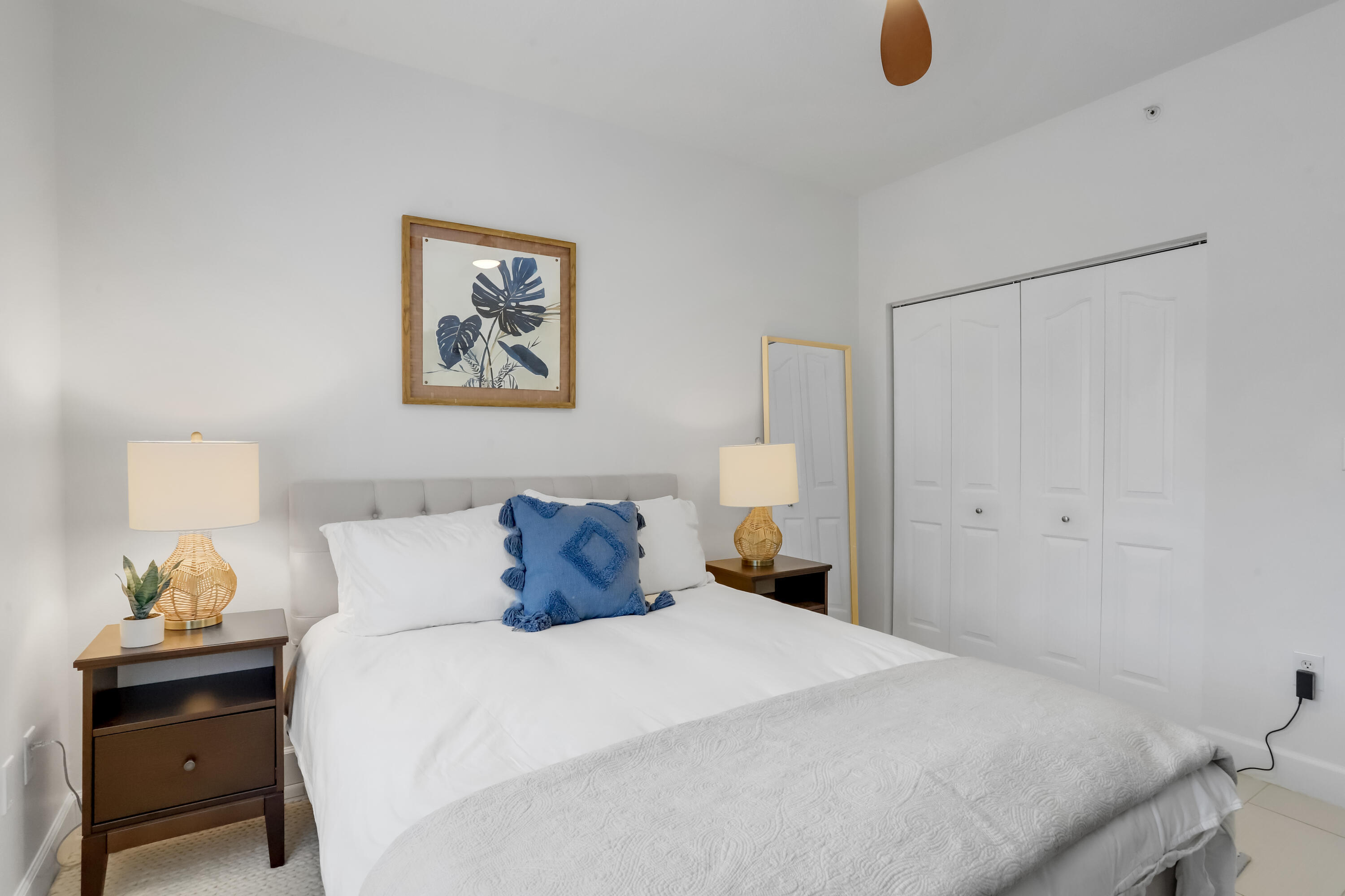 PINEAPPLE GROVE VILLAGE CONDO - Residential Lease