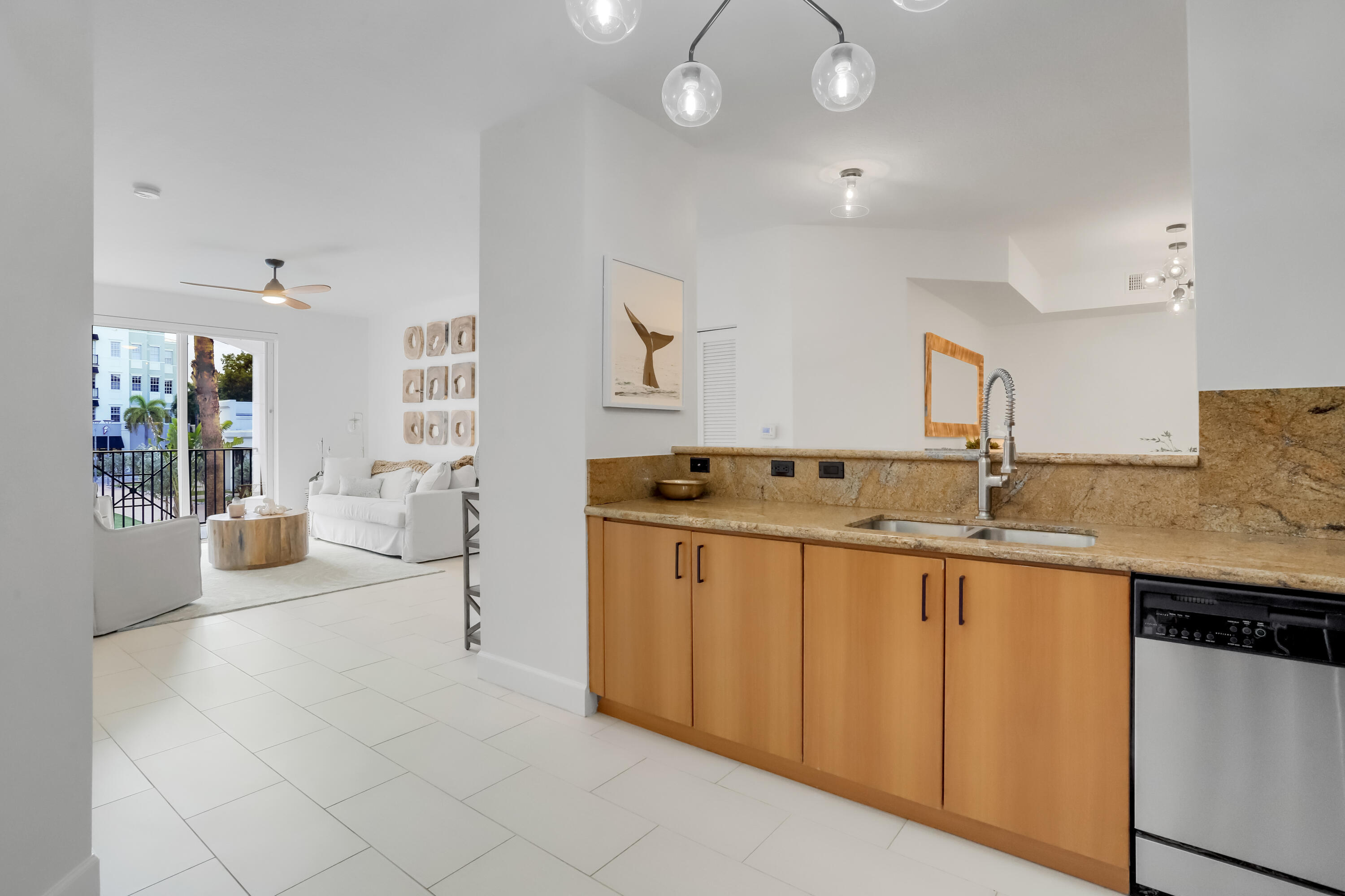 PINEAPPLE GROVE VILLAGE CONDO - Residential Lease