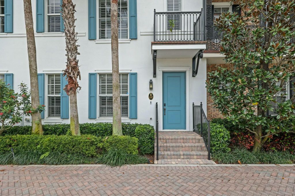 Photo of 137 N Cannery Row Circle, Delray Beach, FL 33444 (MLS # R11079398)