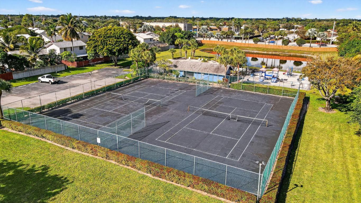 STRAWBERRY LAKES 3 - Residential