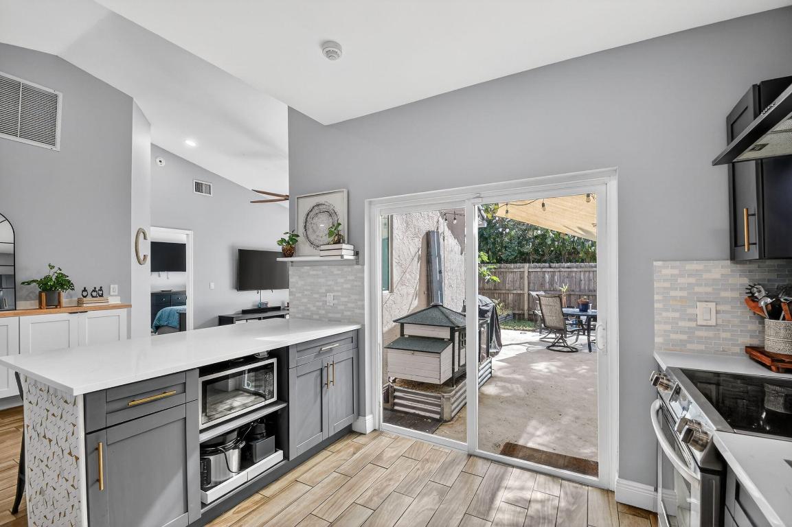 STRAWBERRY LAKES 3 - Residential