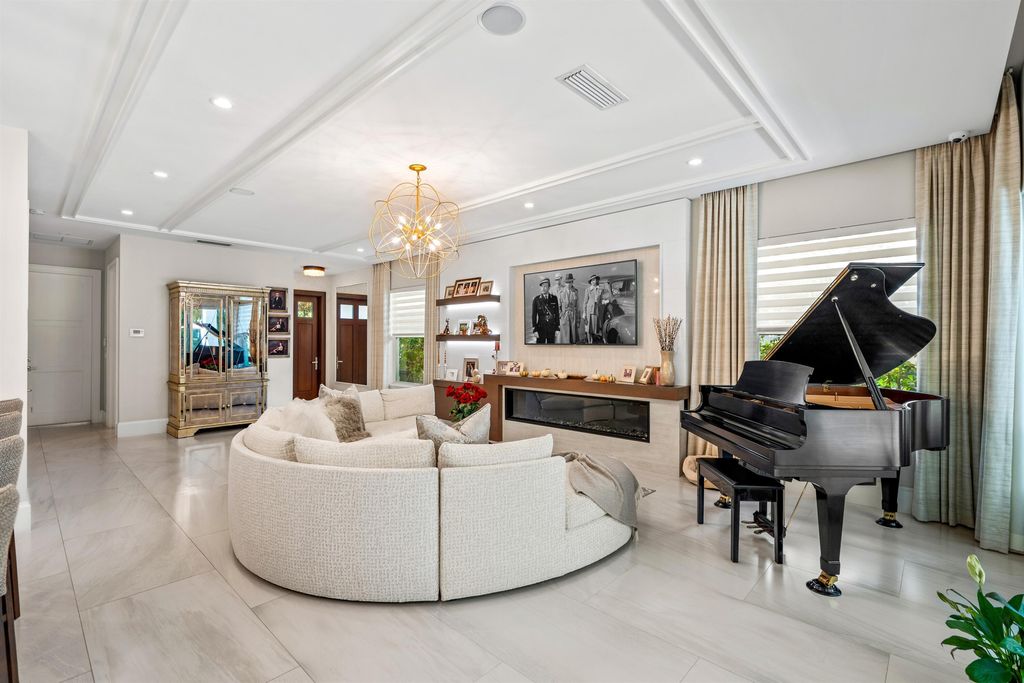 Photo of 436 NE Wavecrest Way, Boca Raton, FL 33432 (MLS # R11141983)