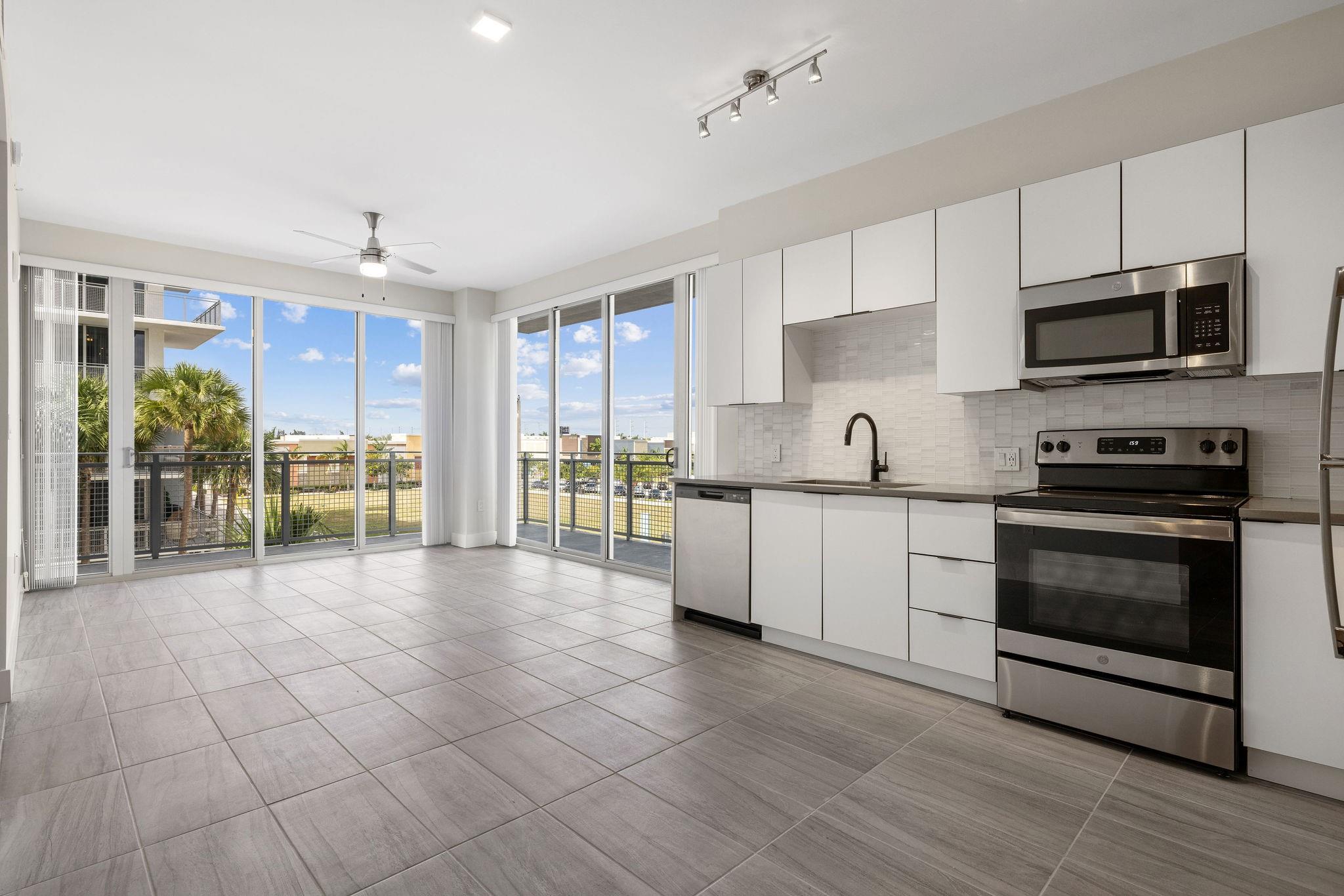 DANIA POINTE - Residential Lease