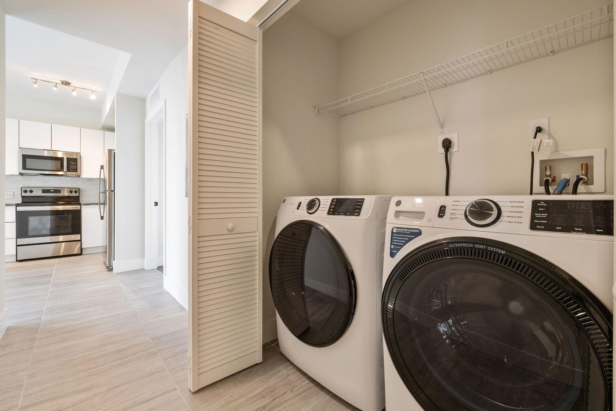 DANIA POINTE - Residential Lease