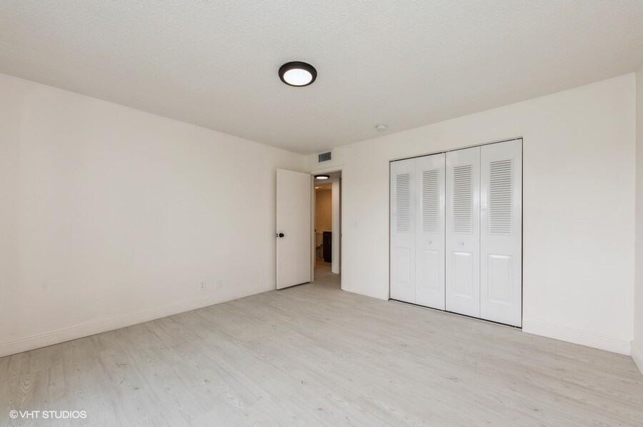 CENTURY VILLAGE - SOMERSET CONDOS - Residential