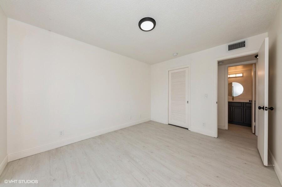 CENTURY VILLAGE - SOMERSET CONDOS - Residential