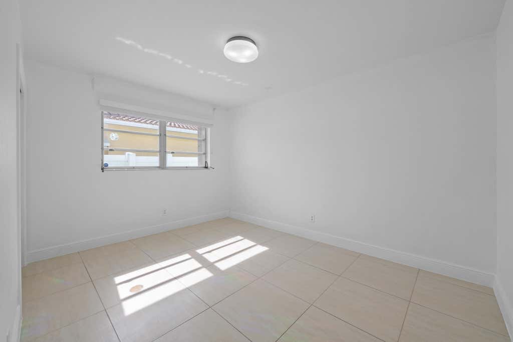Photo of 27 SE 6TH Street, Dania Beach, FL 33004 (MLS # B26064499)