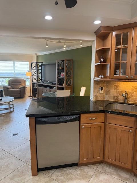 ROYAL AMBASSADOR CONDO - Residential Lease