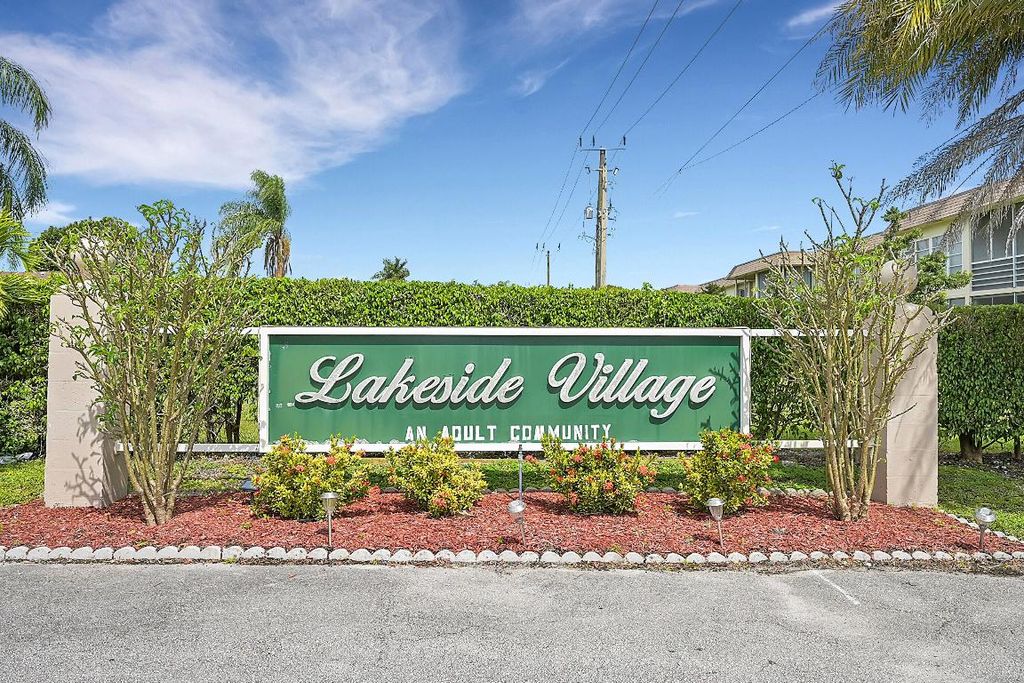 Photo of 506 Davis Road #69, Palm Springs, FL 33461 (MLS # R10966401)