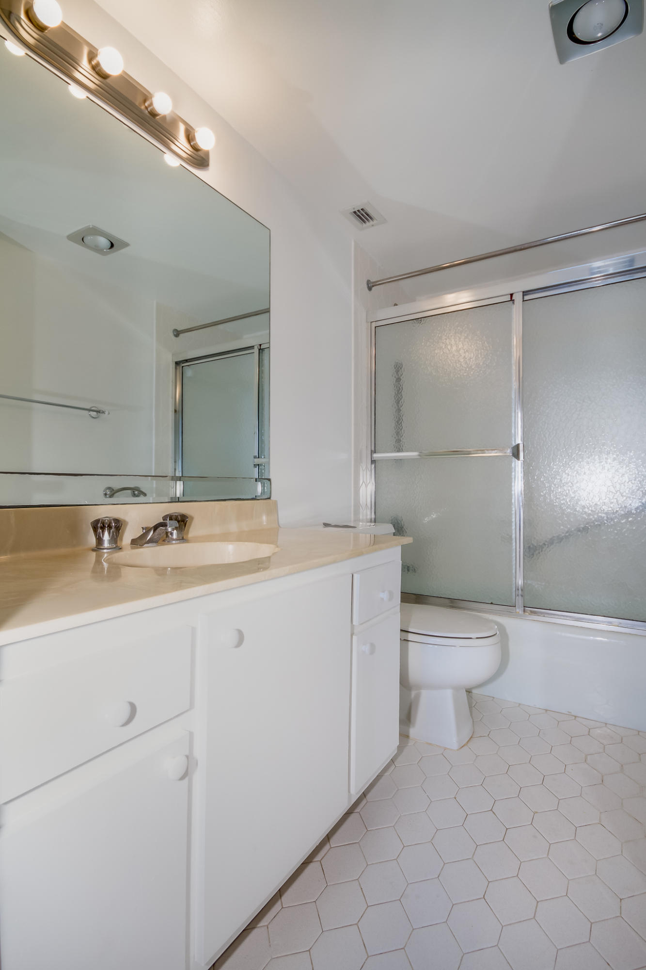 RAPALLO SOUTH CONDO - Residential