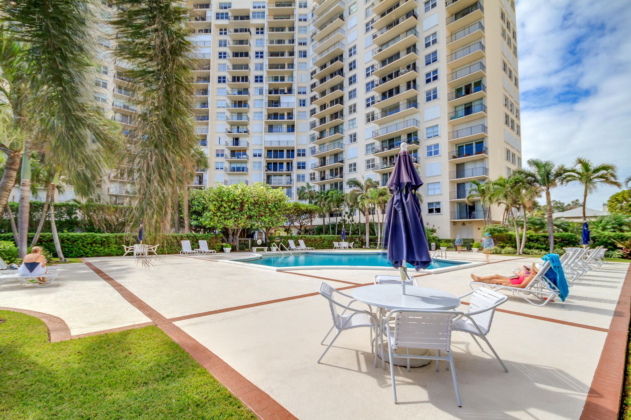 RAPALLO SOUTH CONDO - Residential