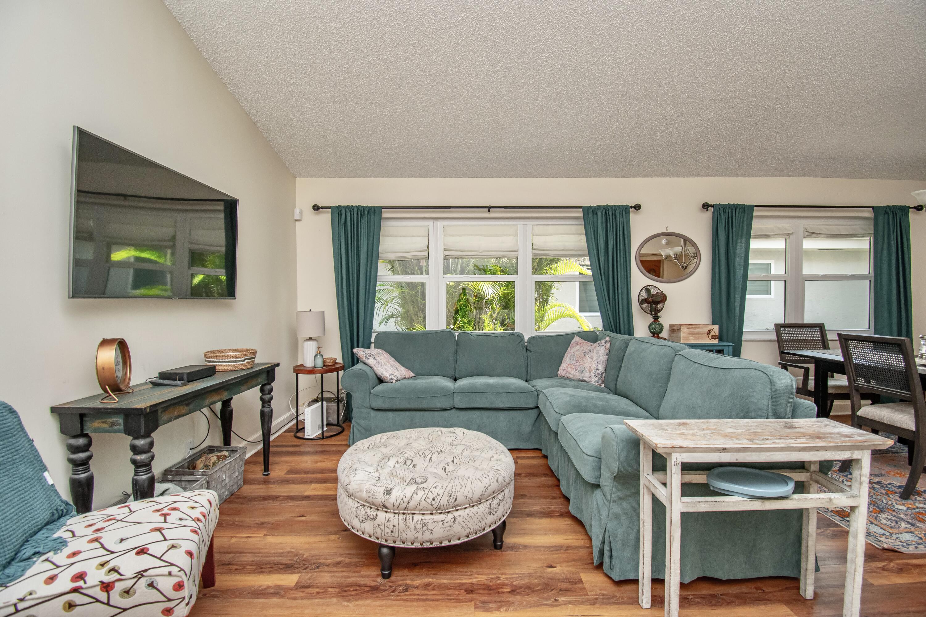 SWEETWATER SEC 4 - Residential