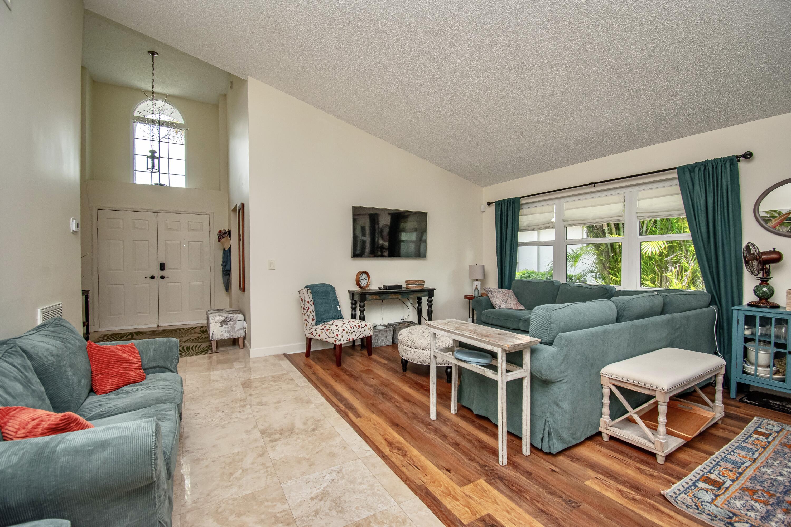 SWEETWATER SEC 4 - Residential