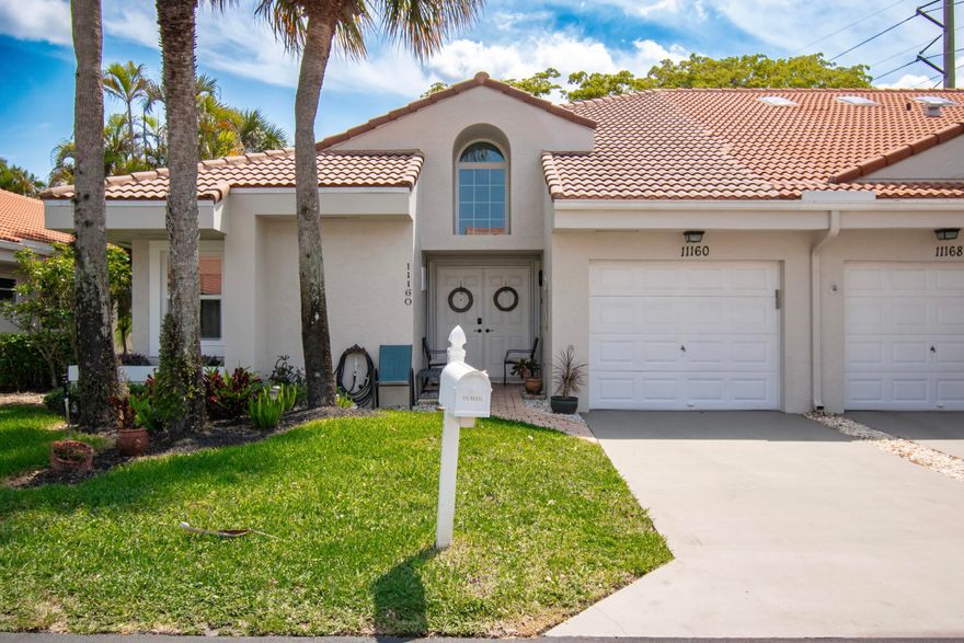 Recently renovated Villa. Lively kitchen, granite counter- top and back-splash, newer baths, Saturnia marble floors &shower walls. Engineer laminated floors and Tile. Florida Room  with Hurricane sliding doors. Impact windows. Gated community with active clubhouse,pool,tennis +55