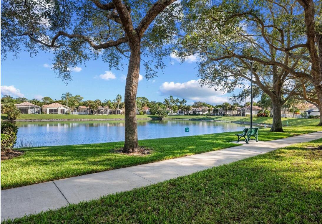 HAMMOCK RESERVE - Residential Lease