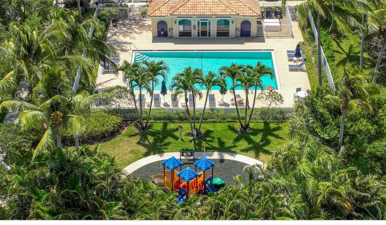 HAMMOCK RESERVE - Residential Lease