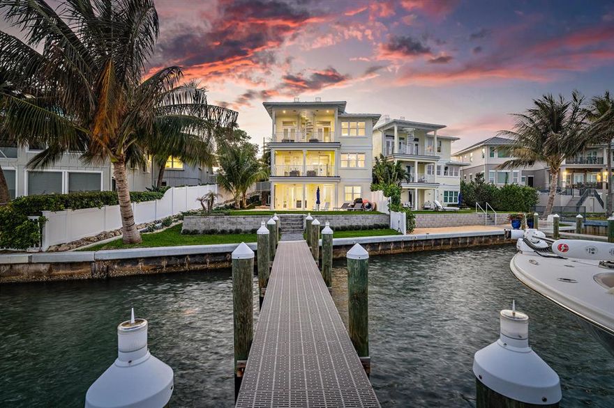 Breathtaking Blue Water Views! This 3 story Key West style pool home offers 3 bedrooms, 3.5 baths, a beautiful kitchen with Viking appliances, 2 car garage, private dock with 12,000 lb boat lift. Minutes away from the Jupiter Inlet with no fixed bridges!