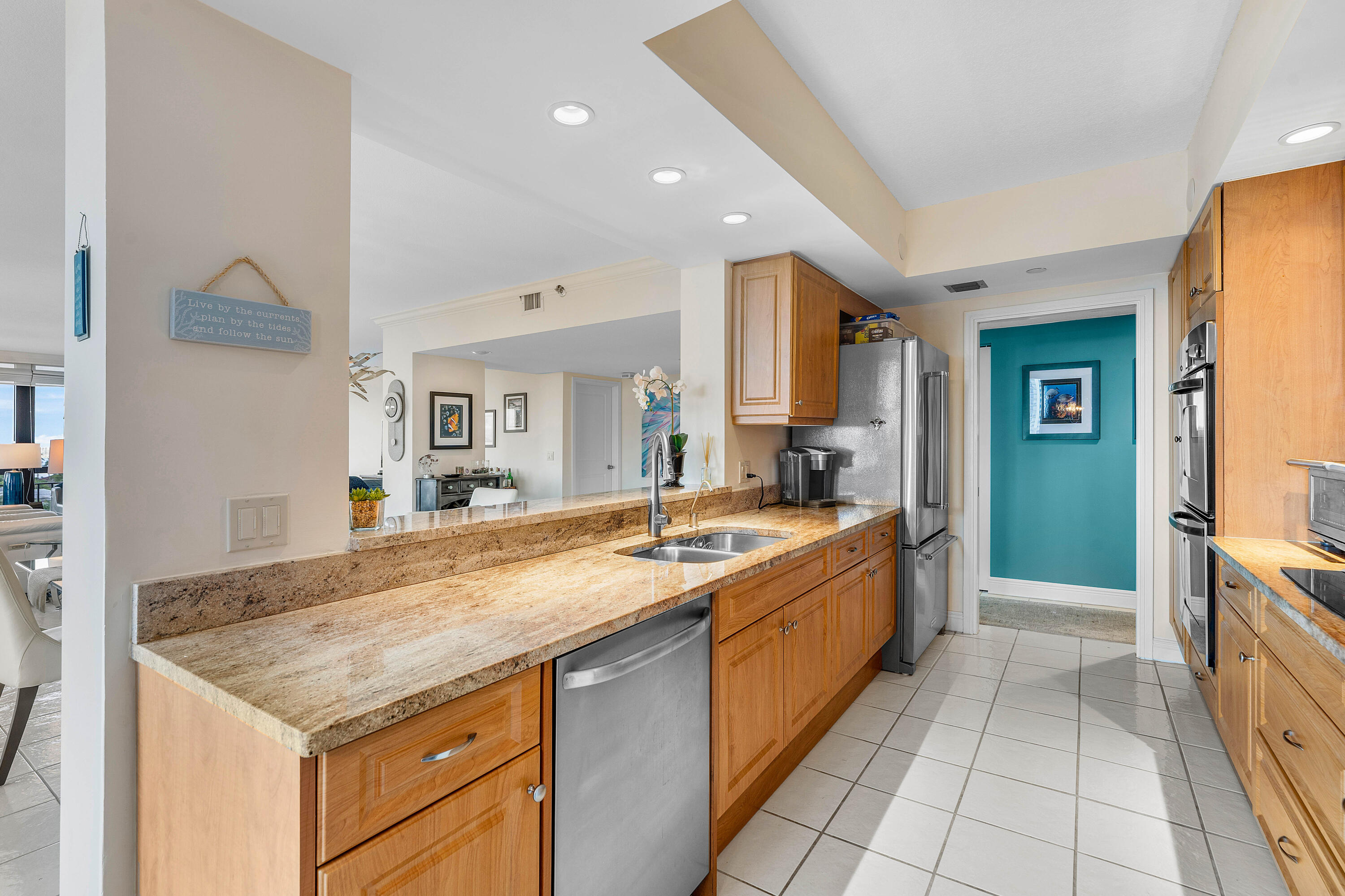 MARTINIQUE 2 CONDO - Residential