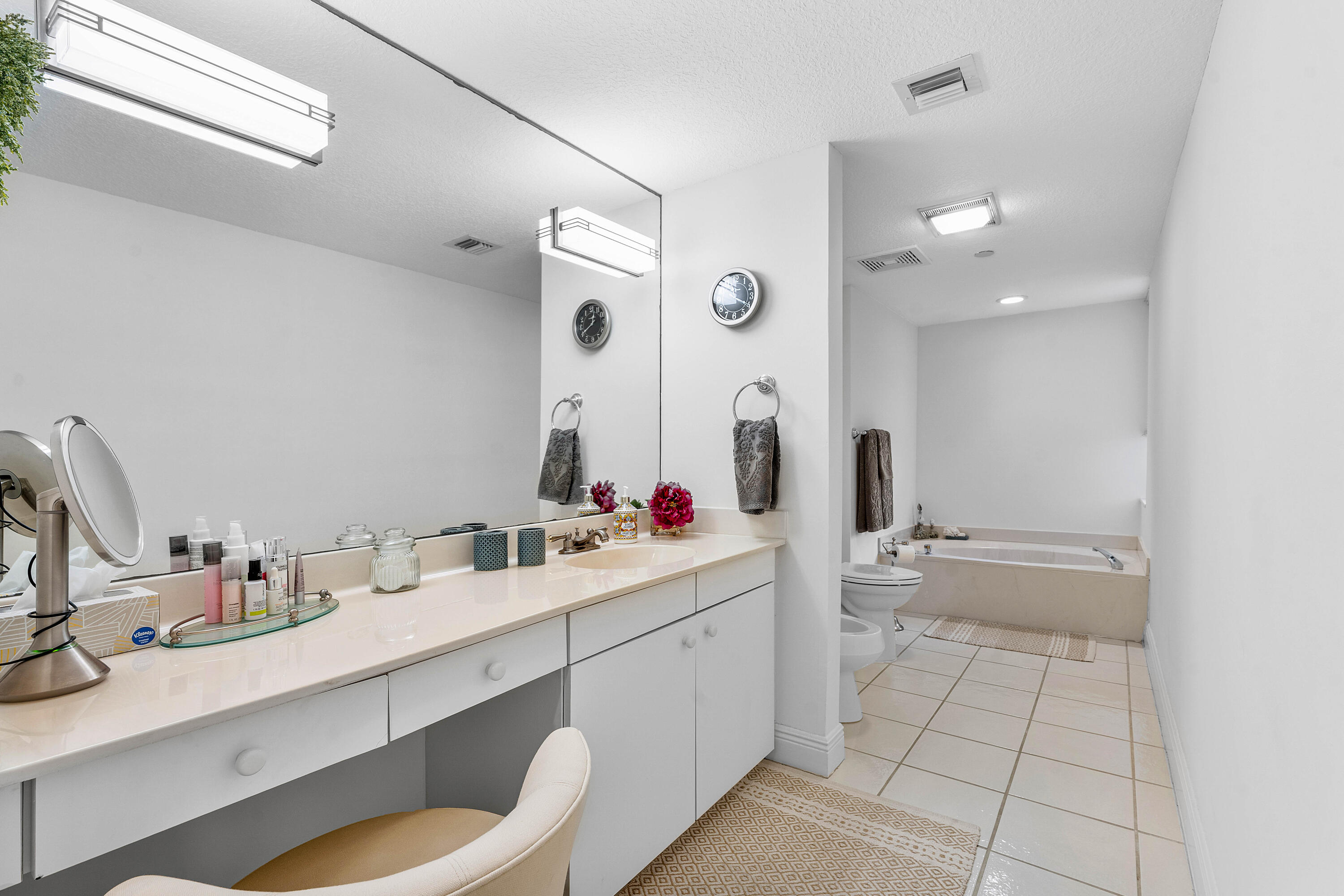 MARTINIQUE 2 CONDO - Residential