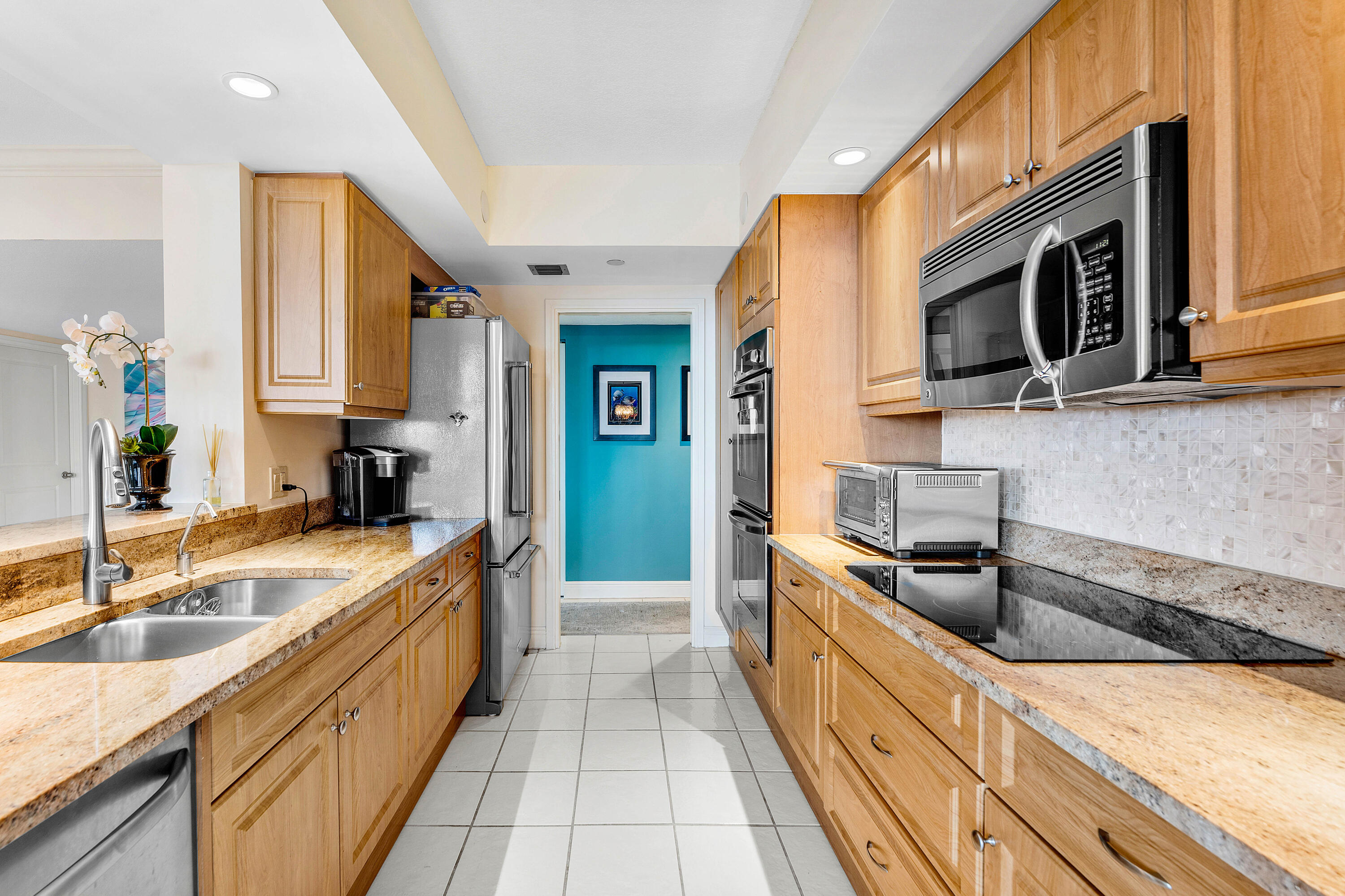 MARTINIQUE 2 CONDO - Residential