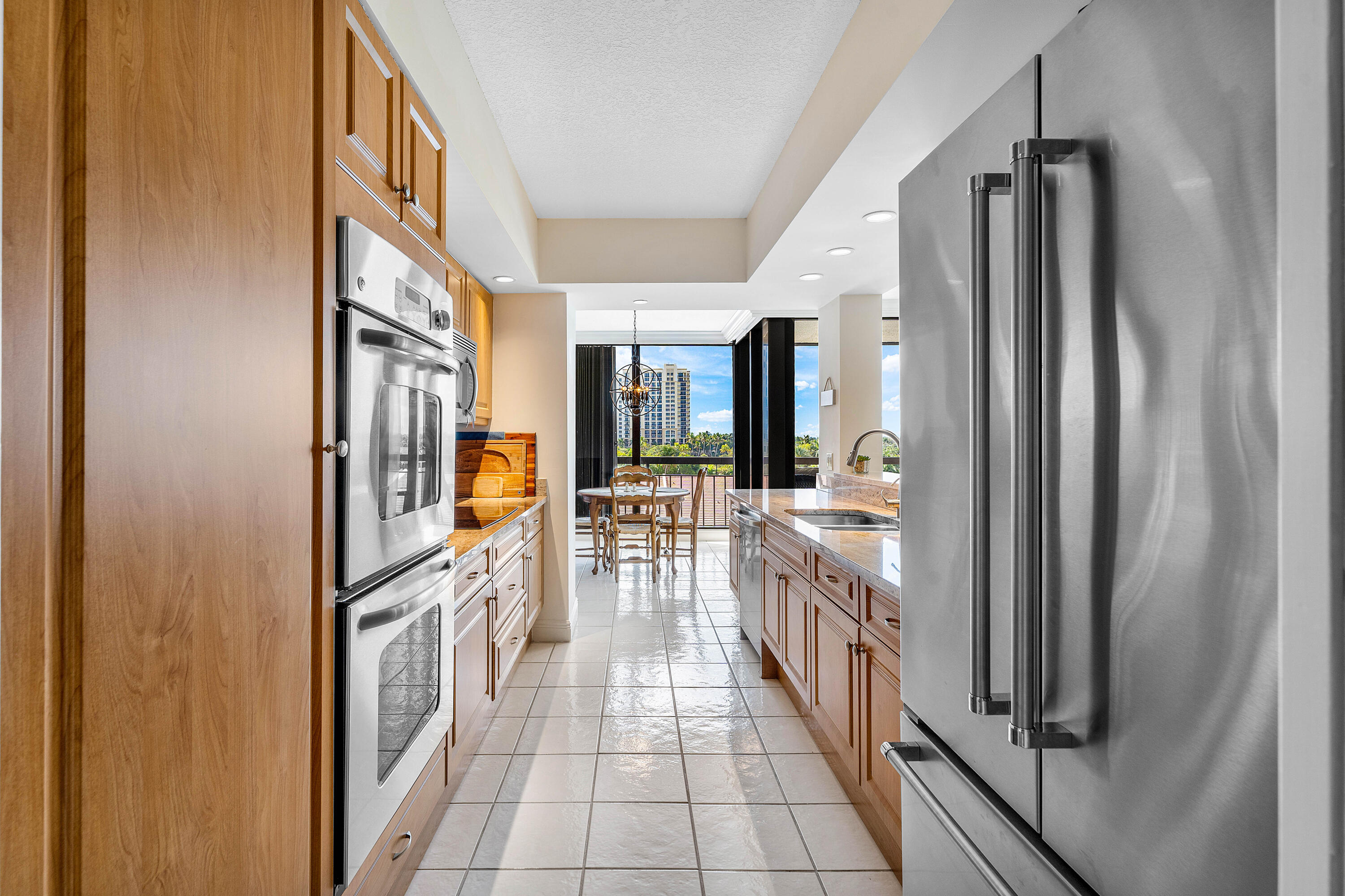 MARTINIQUE 2 CONDO - Residential