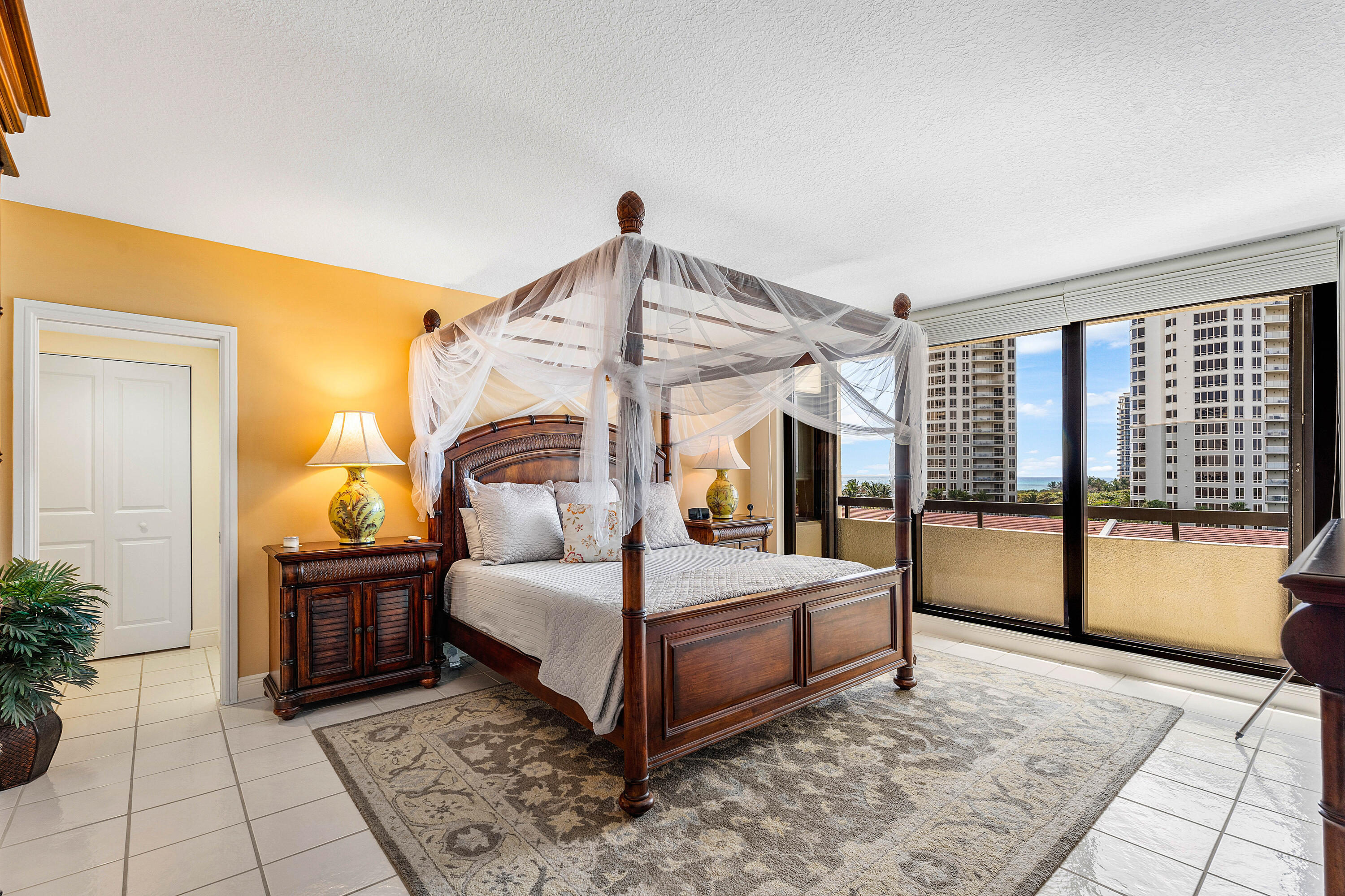 MARTINIQUE 2 CONDO - Residential