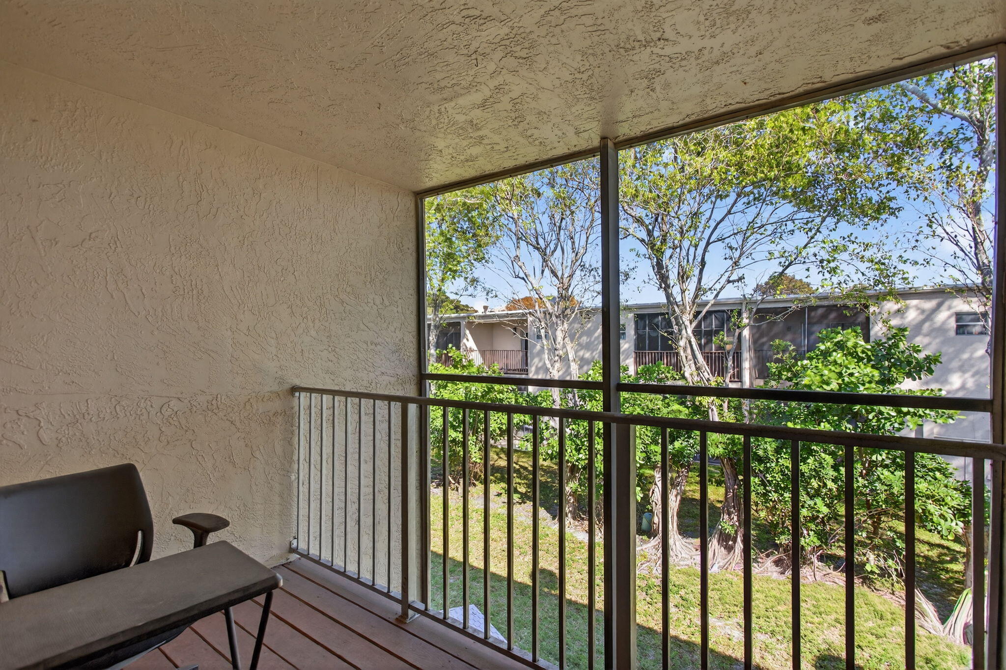 BLUE LAKE TOWNHOUSES - Residential