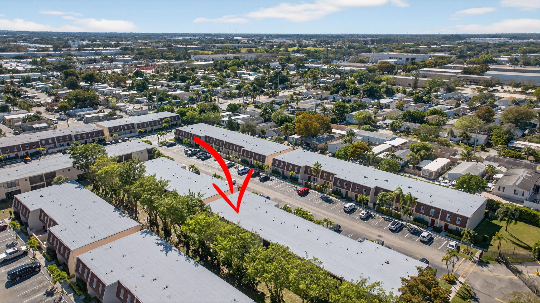 BLUE LAKE TOWNHOUSES - Residential