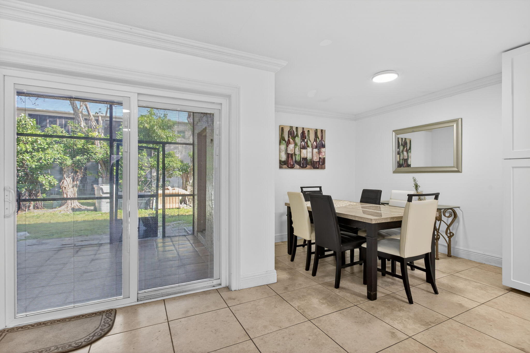 BLUE LAKE TOWNHOUSES - Residential