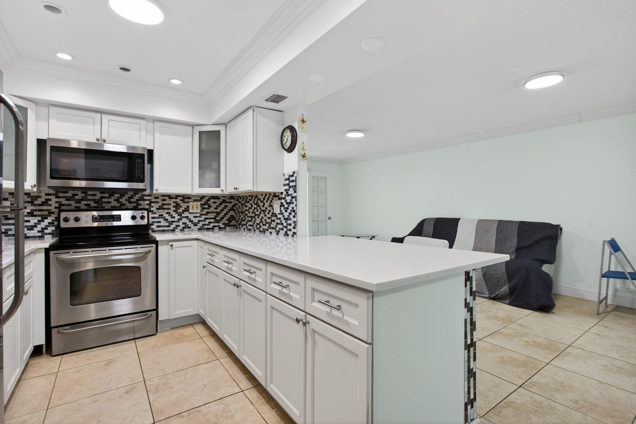 BLUE LAKE TOWNHOUSES - Residential