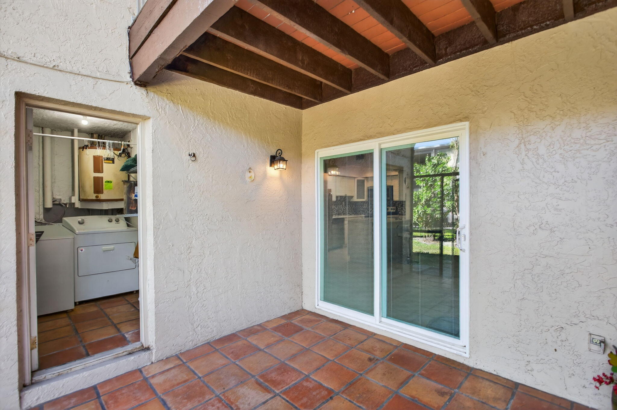 BLUE LAKE TOWNHOUSES - Residential