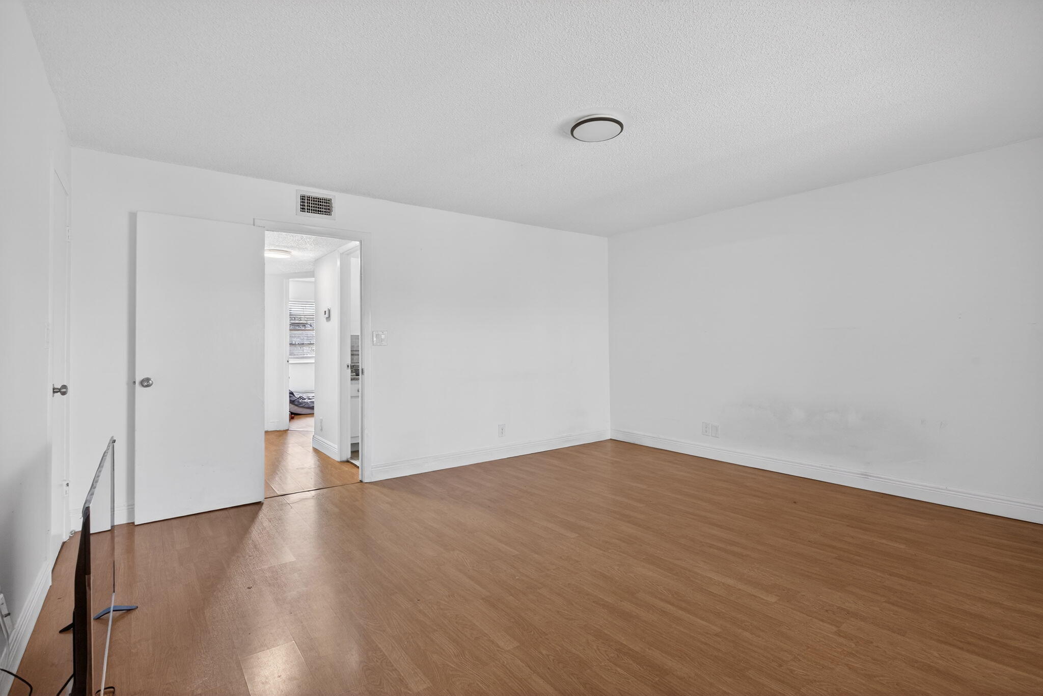 BLUE LAKE TOWNHOUSES - Residential