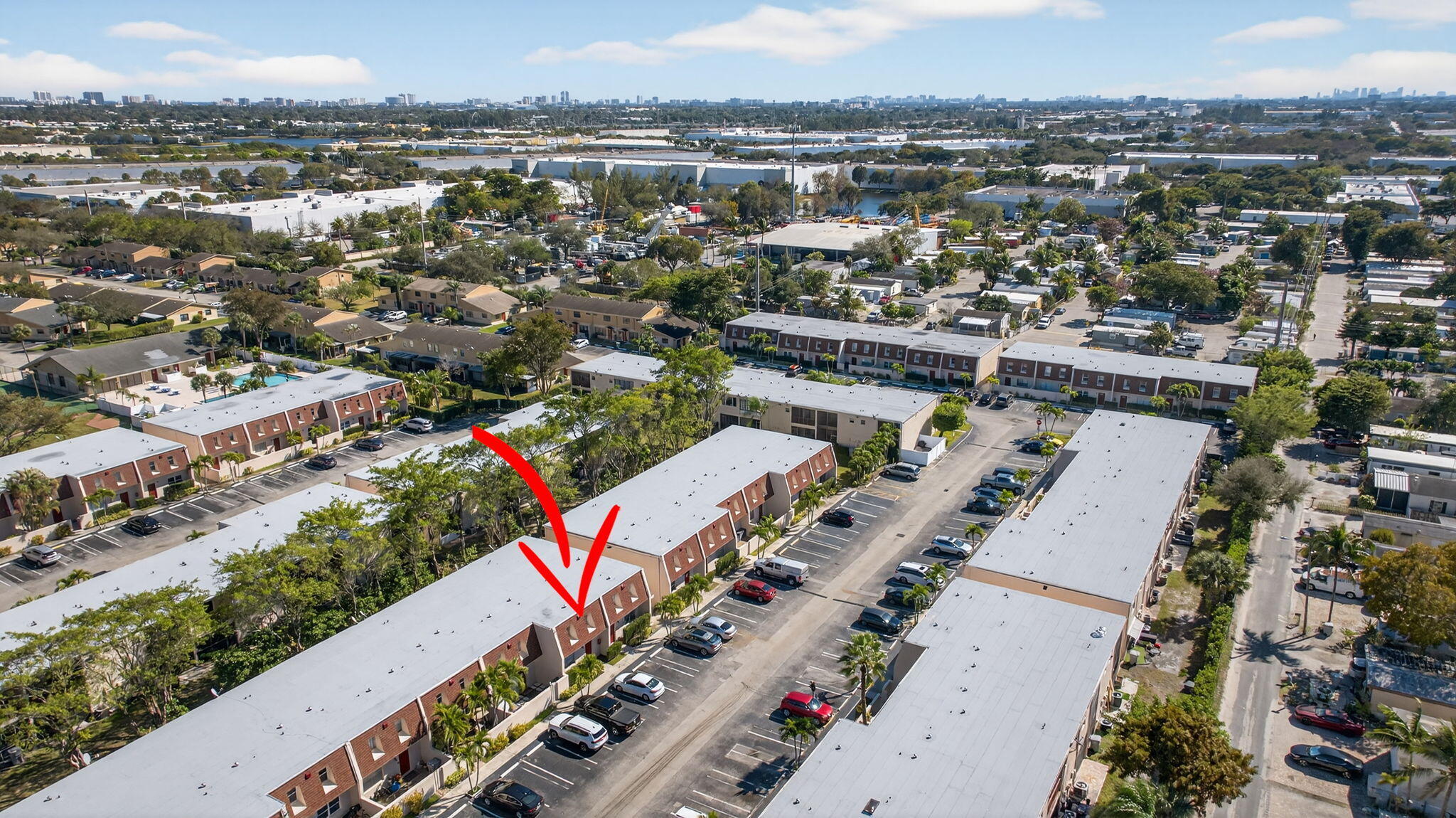 BLUE LAKE TOWNHOUSES - Residential