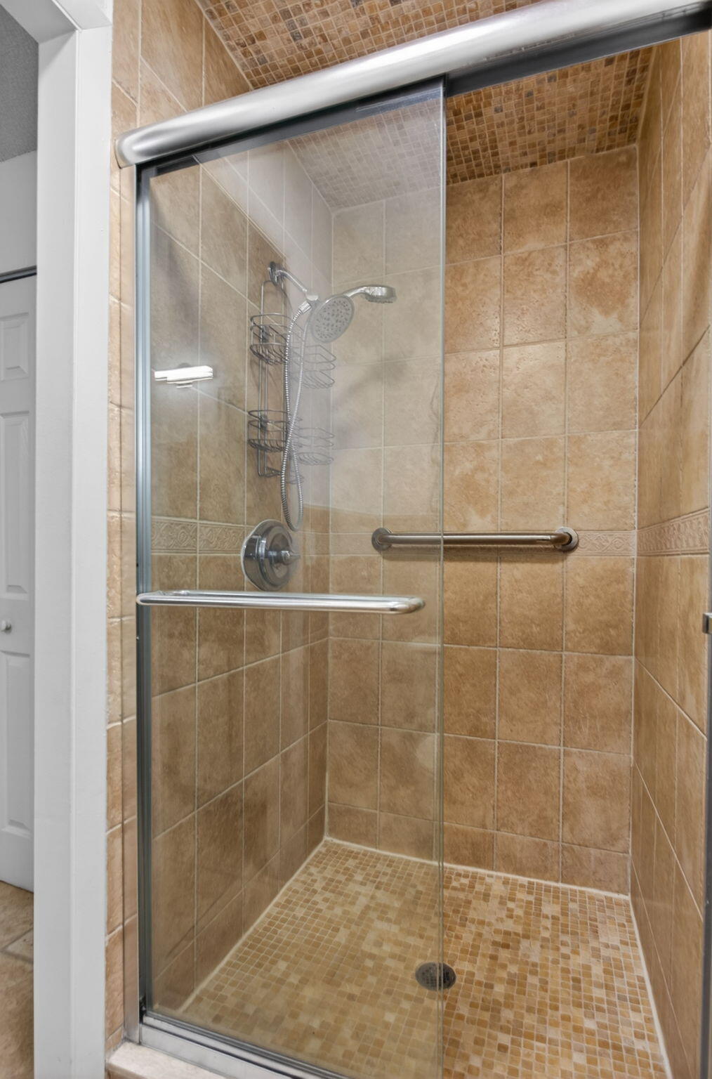 BLUE LAKE TOWNHOUSES - Residential