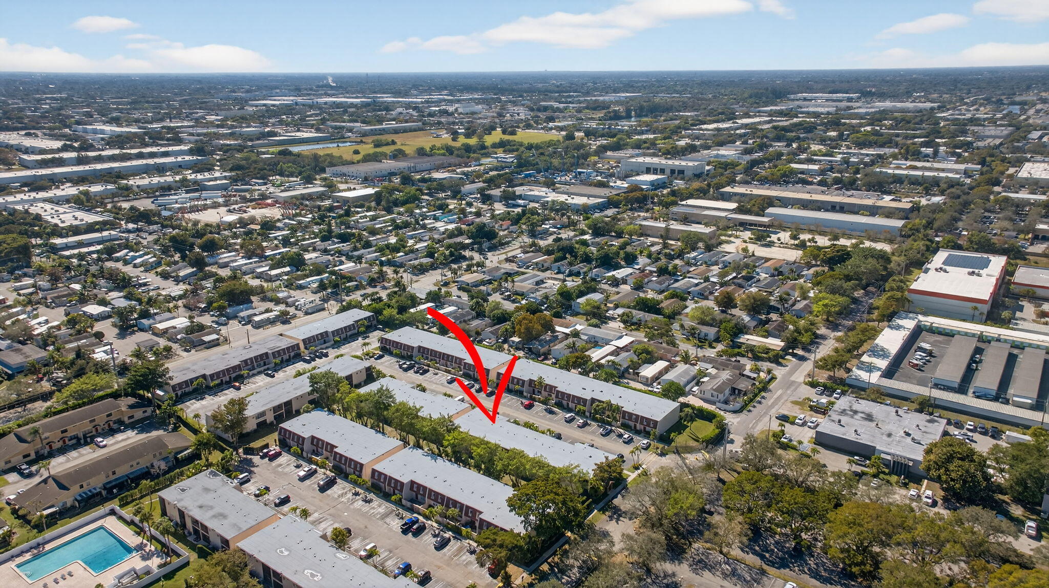 BLUE LAKE TOWNHOUSES - Residential