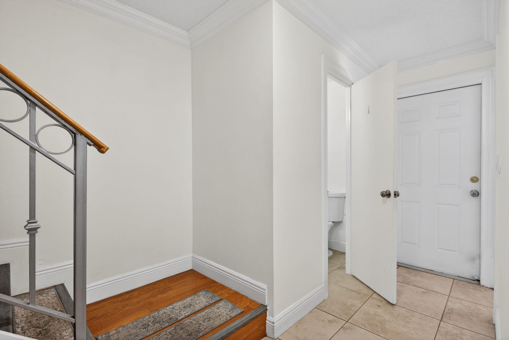 BLUE LAKE TOWNHOUSES - Residential