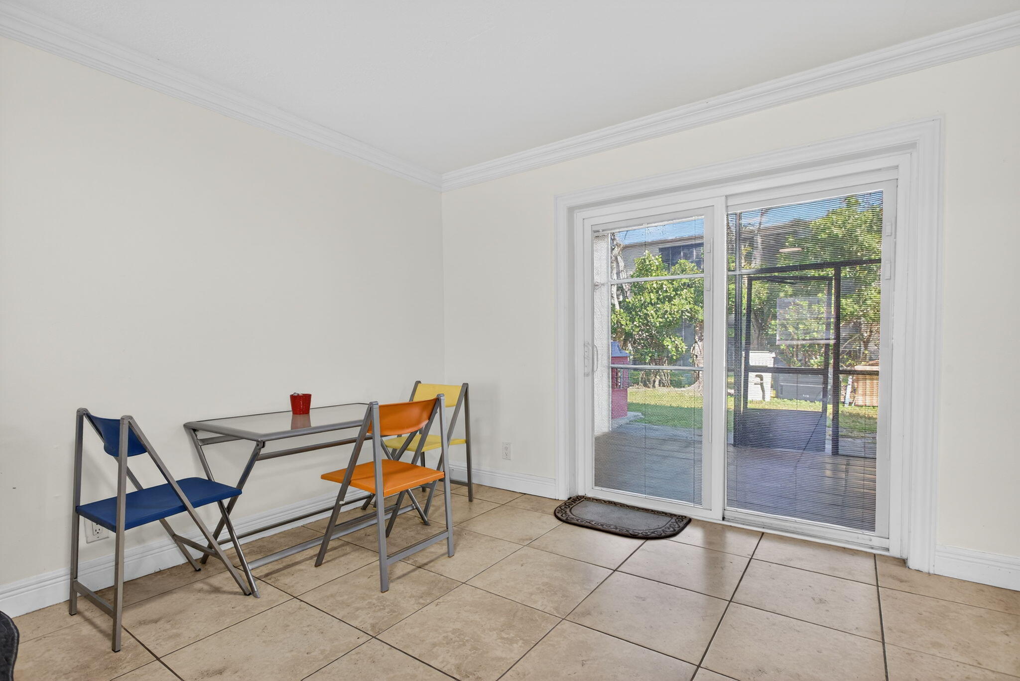 BLUE LAKE TOWNHOUSES - Residential