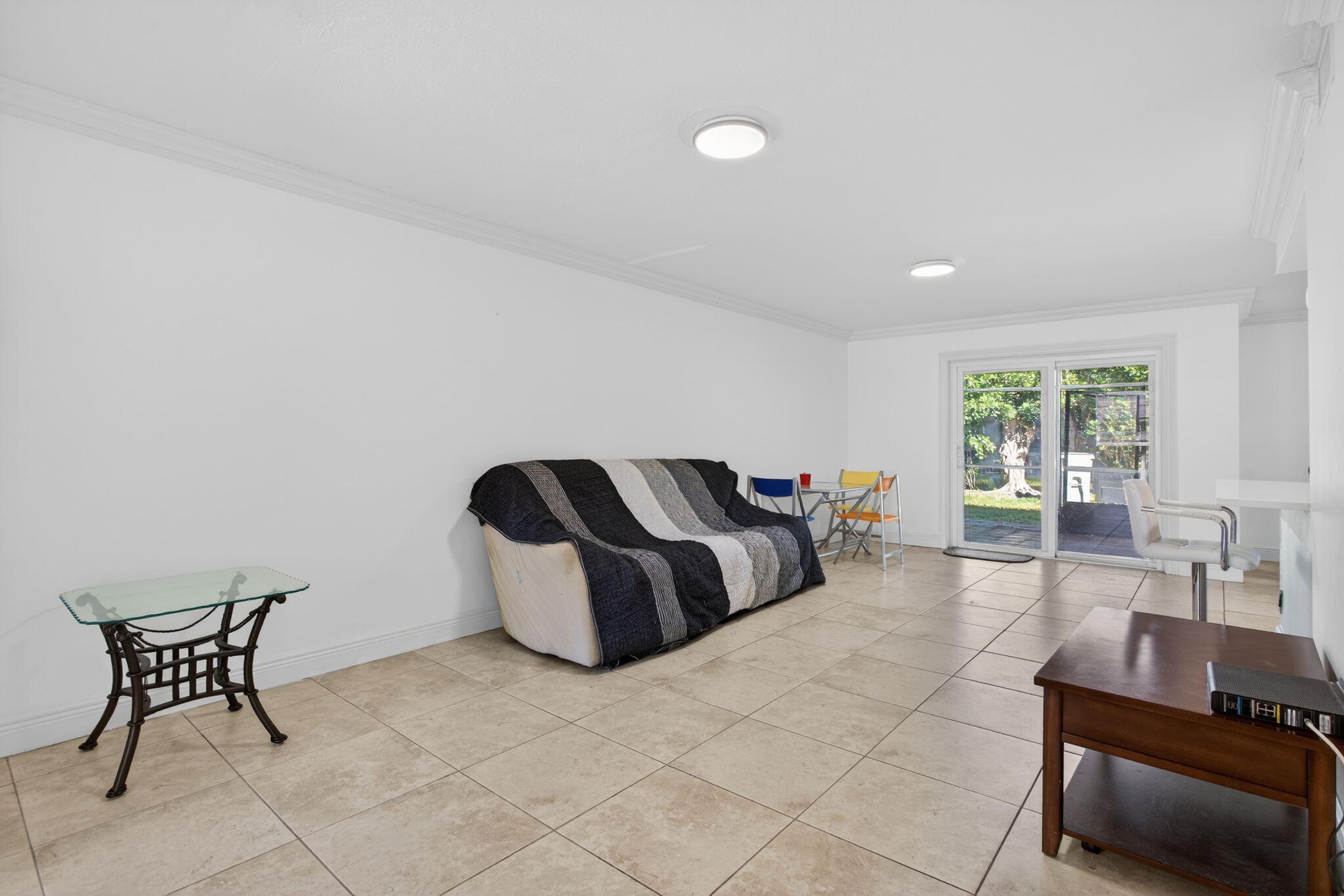 BLUE LAKE TOWNHOUSES - Residential